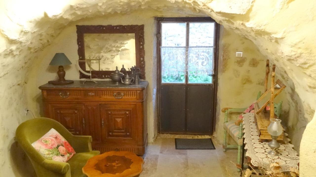 La Garde Adhemar, L'Escalier Medieval Buitenkant foto