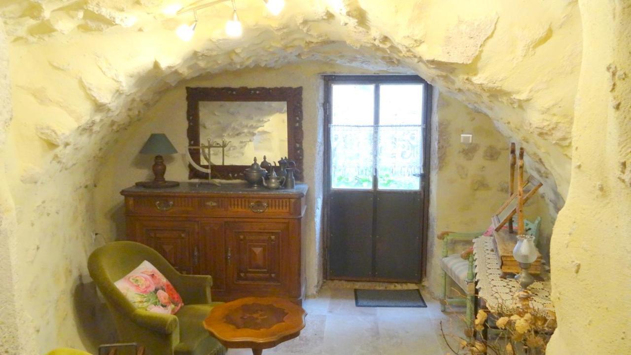 La Garde Adhemar, L'Escalier Medieval Buitenkant foto