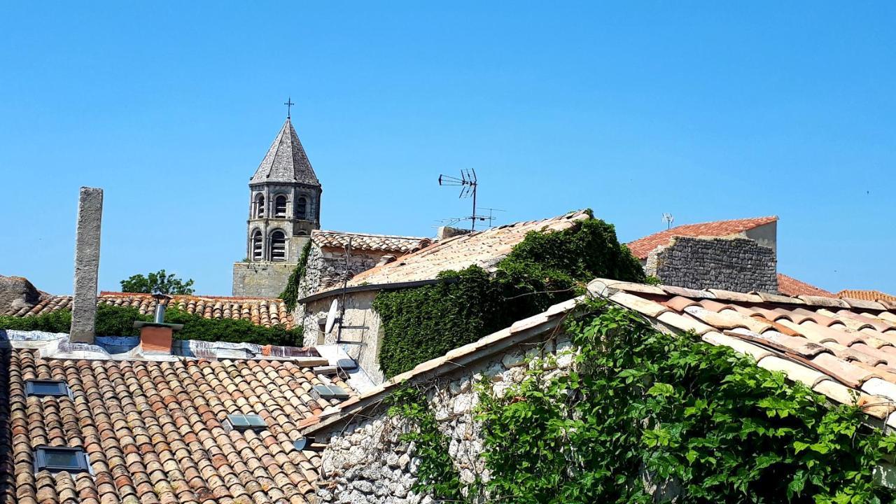 La Garde Adhemar, L'Escalier Medieval Buitenkant foto