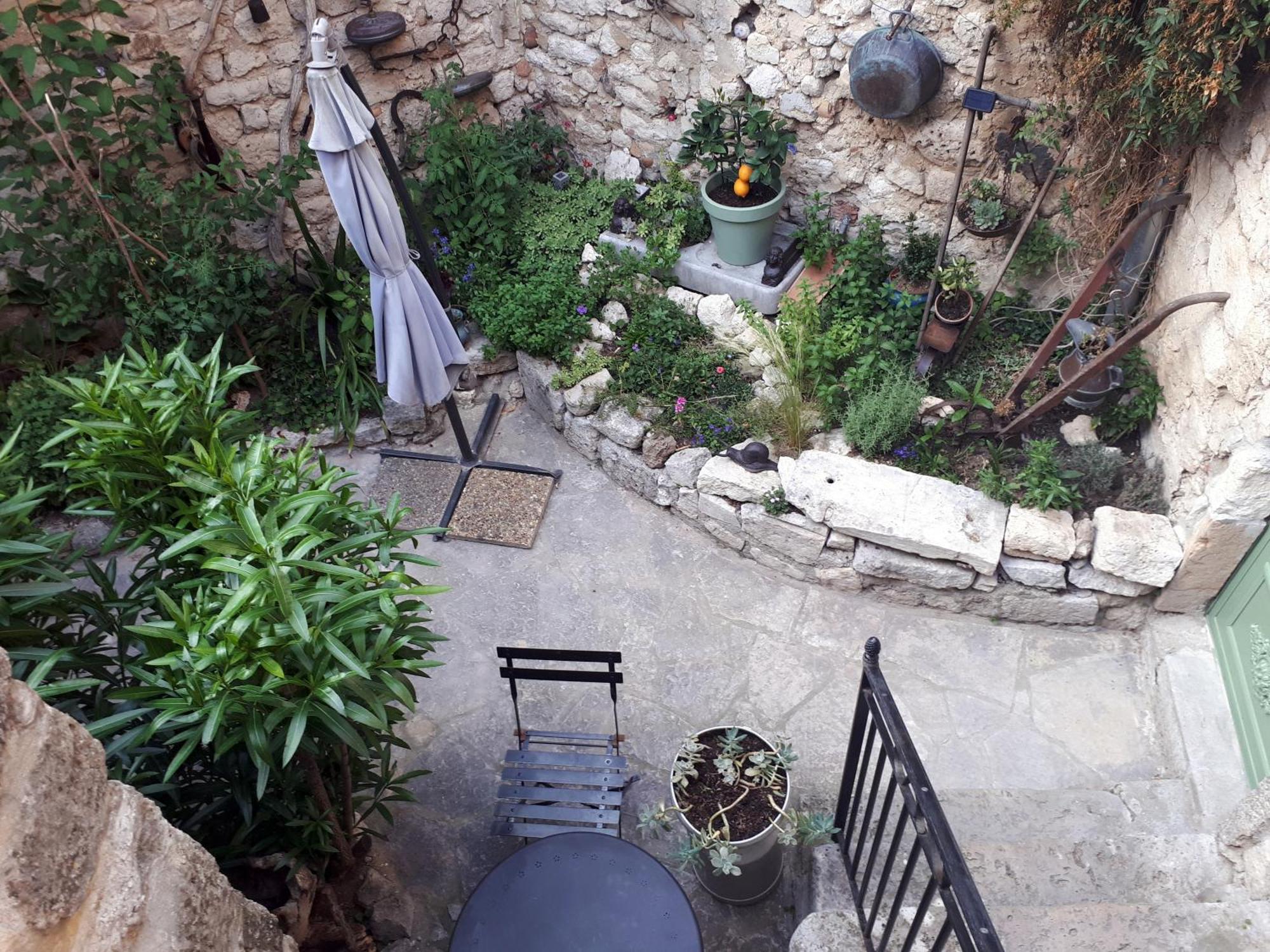 La Garde Adhemar, L'Escalier Medieval Buitenkant foto
